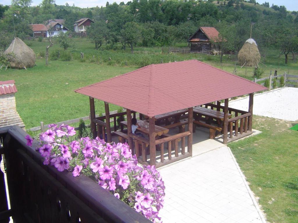 Serena Guesthouse Bran Bran  Exterior photo